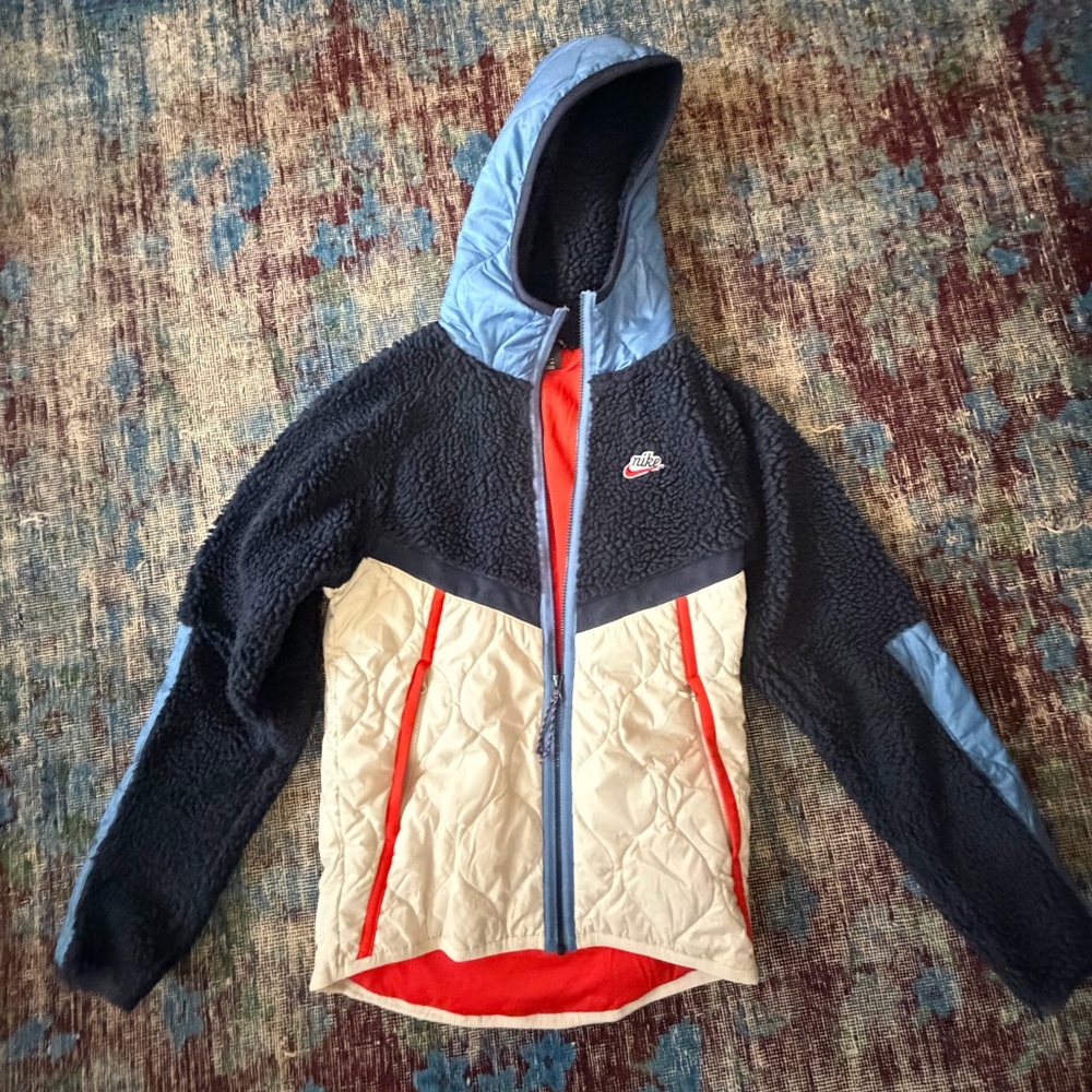 Nike Blue and White w/red Fleece Jacket - M XS